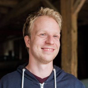 Das Bild zeigt das Portrait von Finn Hllebrandt